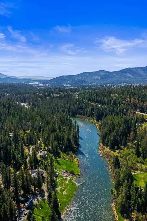 View/Area - 792 Dirks Rd, Priest River, ID 83856 photo 7 of 9