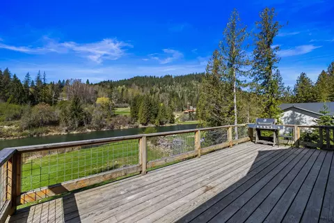 Exterior - 792 Dirks Rd, Priest River, ID 83856 photo 6 of 8