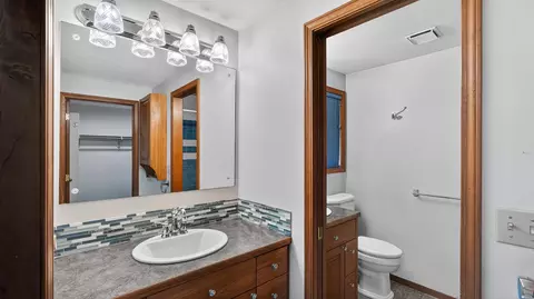 Bath - 4805 E Jaremko Dr, Mead, WA 99021 photo 1 of 5