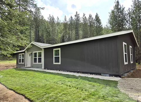 187 W 8th St, Newport, WA 99156