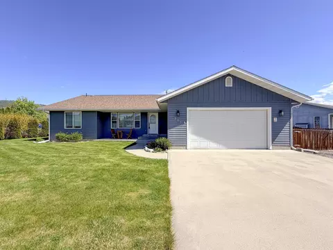 205 Evergreen Dr, Kettle Falls, WA 99141