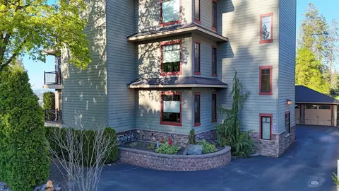 Exterior - 2 E Sumner Ave, Spokane, WA 99202 photo 7 of 10