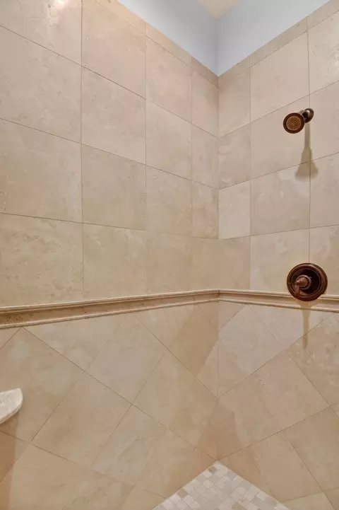 Bath - 2 E Sumner Ave, Spokane, WA 99202 photo 5 of 6