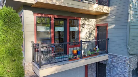 Exterior - 2 E Sumner Ave, Spokane, WA 99202 photo 8 of 10