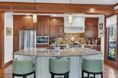 Kitchen - 2 E Sumner Ave, Spokane, WA 99202 photo 2 of 4