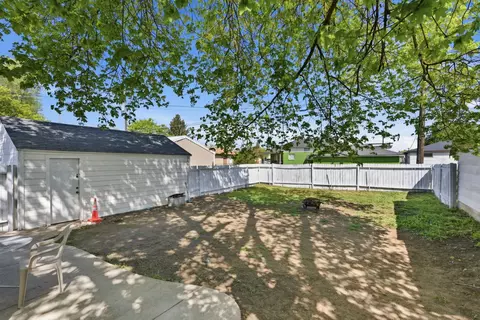 Exterior - 403 E Sanson Ave, Spokane, WA 99208 photo 4 of 6