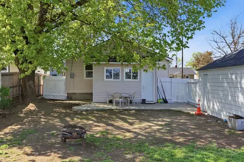 Exterior - 403 E Sanson Ave, Spokane, WA 99208 photo 5 of 6