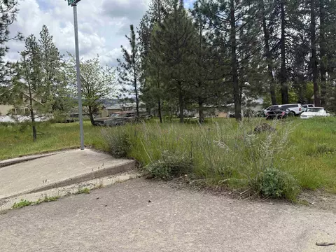 4207 E 28th Ave, Spokane, WA 99223 photo 2