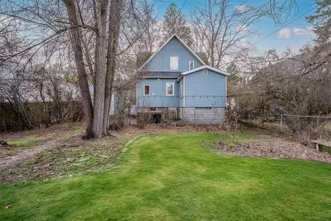 Exterior - 613 E 9th Ave, Spokane, WA 99202 photo 5 of 8