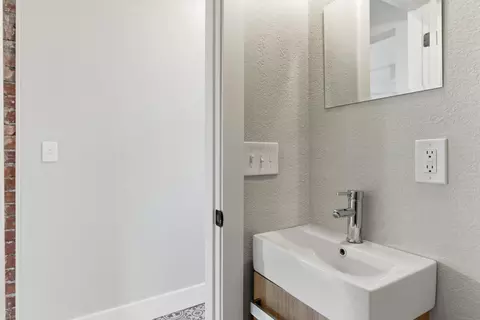 Bath - 613 E 9th Ave, Spokane, WA 99202 photo 4 of 4