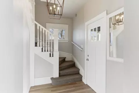 Entry Way - 613 E 9th Ave, Spokane, WA 99202 photo 1 of 2