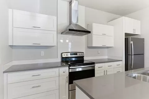 Kitchen - 613 E 9th Ave, Spokane, WA 99202 photo 4 of 5
