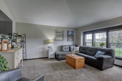 Living - 2222 S Progress Rd, Spokane Valley, WA 99037 photo 1 of 3