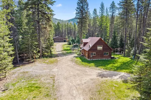 661 W Joyner Dr, Cusick, WA 99119