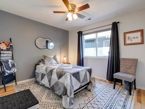 Bedroom - 4215 E 33rd Ave, Spokane, WA 99223 photo 3 of 3