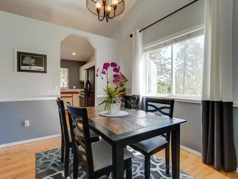 Dining - 4215 E 33rd Ave, Spokane, WA 99223 photo 1 of 2