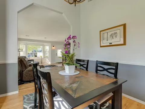 Dining - 4215 E 33rd Ave, Spokane, WA 99223 photo 2 of 2