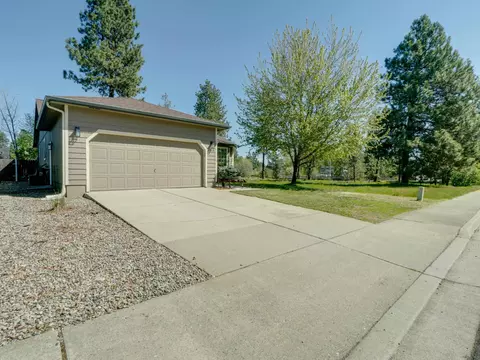 Exterior - 4215 E 33rd Ave, Spokane, WA 99223 photo 2 of 13