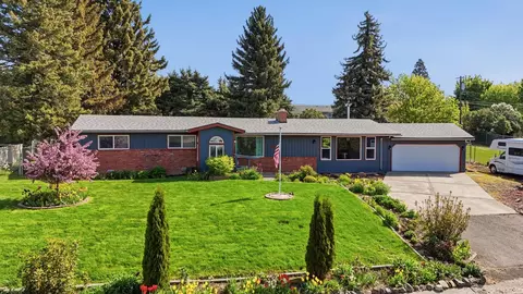 809 E Southview Ave, Colfax, WA 99111