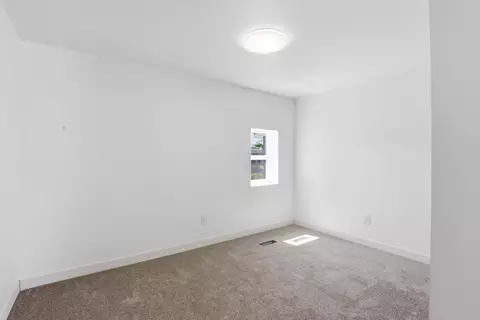 Bedroom - 5008 E 5th Ave, Spokane Valley, WA 99212 photo 1 of 5