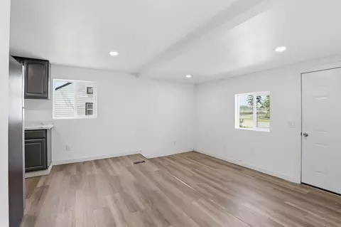 Living - 5008 E 5th Ave, Spokane Valley, WA 99212 photo 4 of 4