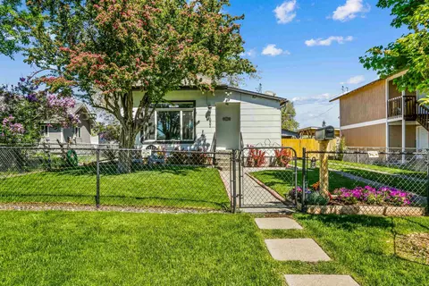 1657 E Crown Ave, Spokane, WA 99207