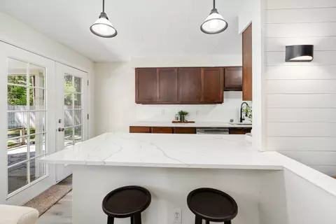 Kitchen - 6024 E 11th Ave, Spokane Valley, WA 99212 photo 2 of 3