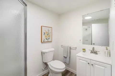 Bath - 6024 E 11th Ave, Spokane Valley, WA 99212 photo 2 of 2