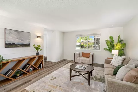 Living - 6024 E 11th Ave, Spokane Valley, WA 99212 photo 1 of 1