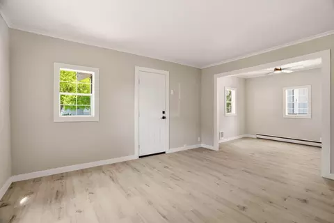 Living - 1412 E 36th Ave, Spokane, WA 99203 photo 1 of 2