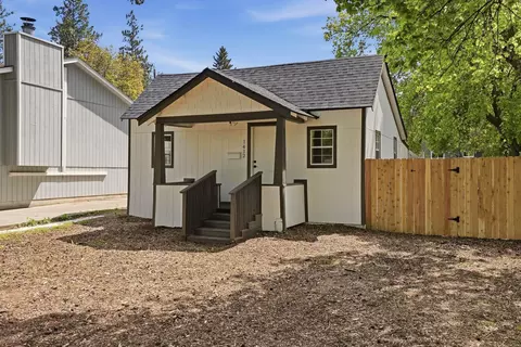 Exterior - 1412 E 36th Ave, Spokane, WA 99203 photo 1 of 6