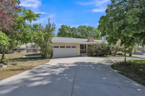 3 N 3rd St, Cheney, WA 99004
