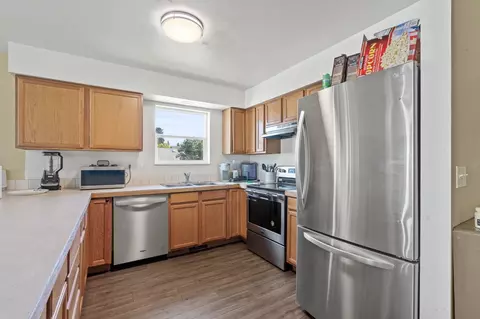 Kitchen - 303 E Augusta Ave, Spokane, WA 99207 photo 2 of 3