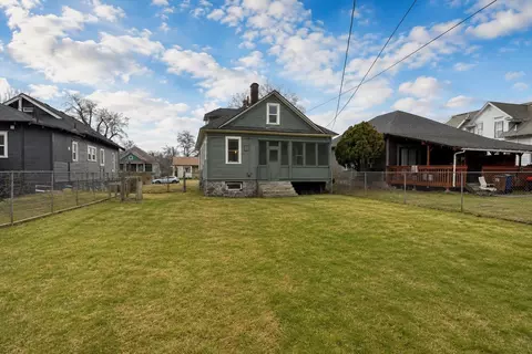 Exterior - 1011 E Augusta Ave, Spokane, WA 99207 photo 6 of 7