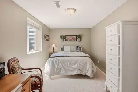Bedroom - 11113 E 38th Ave, Spokane Valley, WA 99206 photo 4 of 6
