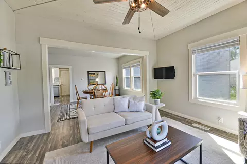 Living - 2814 Everett Ave, Spokane, WA 99217 photo 2 of 2