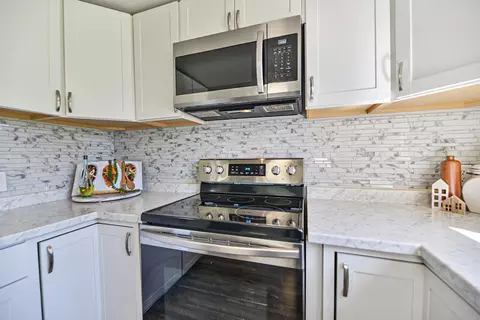Kitchen - 2814 Everett Ave, Spokane, WA 99217 photo 2 of 2