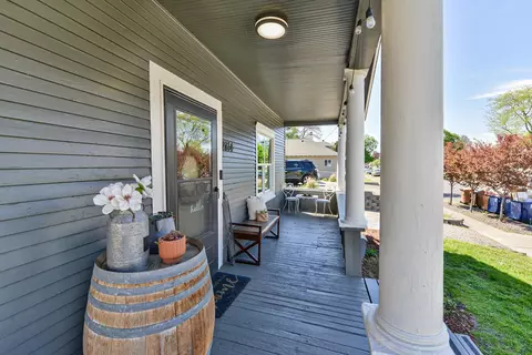 Exterior - 2814 Everett Ave, Spokane, WA 99217 photo 2 of 7