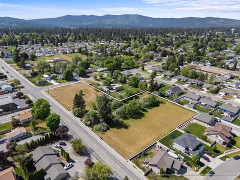 1102 S Evergreen Rd #13712 E 12TH AVE, Veradale, WA 99016
