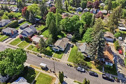 View/Area - 826 E 34th Ave, Spokane, WA 99203 photo 4 of 13