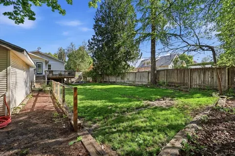 Exterior - 826 E 34th Ave, Spokane, WA 99203 photo 12 of 15