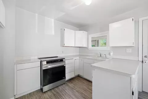 Kitchen - 826 E 34th Ave, Spokane, WA 99203 photo 1 of 3