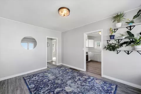 Entry Way - 826 E 34th Ave, Spokane, WA 99203 photo 4 of 4