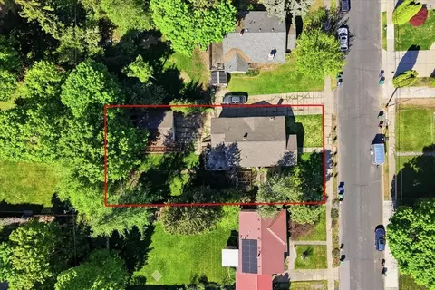 View/Area - 826 E 34th Ave, Spokane, WA 99203 photo 2 of 13