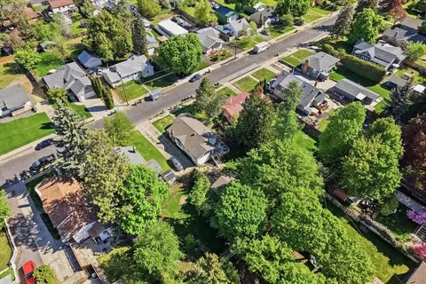 View/Area - 826 E 34th Ave, Spokane, WA 99203 photo 3 of 13