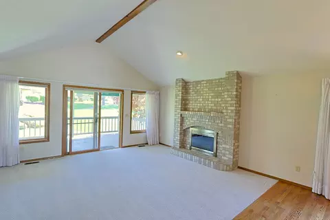 Living - 9803 N Comanche Dr, Spokane, WA 99208 photo 1 of 6