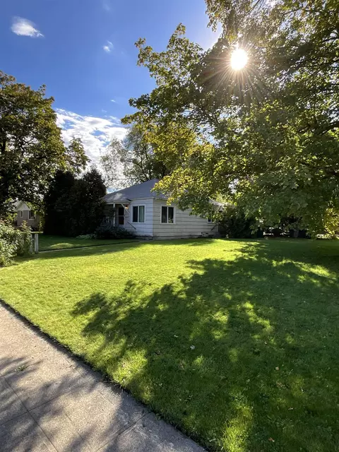 1904 E Sharp Ave, Spokane, WA 99202