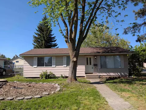 746 Villard St, Cheney, WA 99004