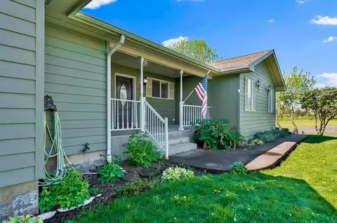 601 Tomeo Ct, Saint John, WA 99171