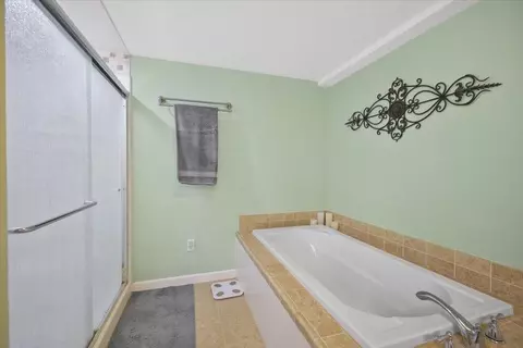 Bath - 11205 E 22nd Ave, Spokane Valley, WA 99206 photo 3 of 3